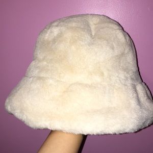 Fluffy white bucket hat!
